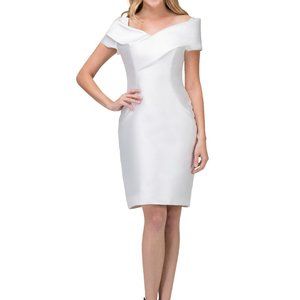 CLEARANCE SALE: Brand new in bag Brand: Starbox USA 17281Wedding Dress Off White